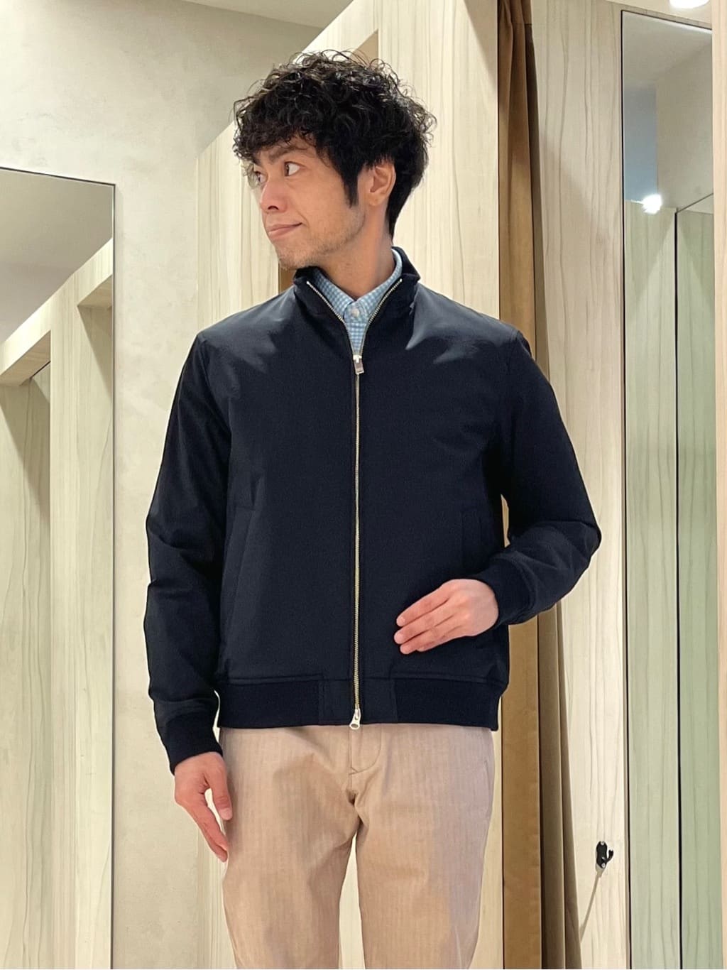 URAさんの「TAKEO KIKUCHI｜スタンドカラー ショート リブ ブルゾン」を使ったコーディネート