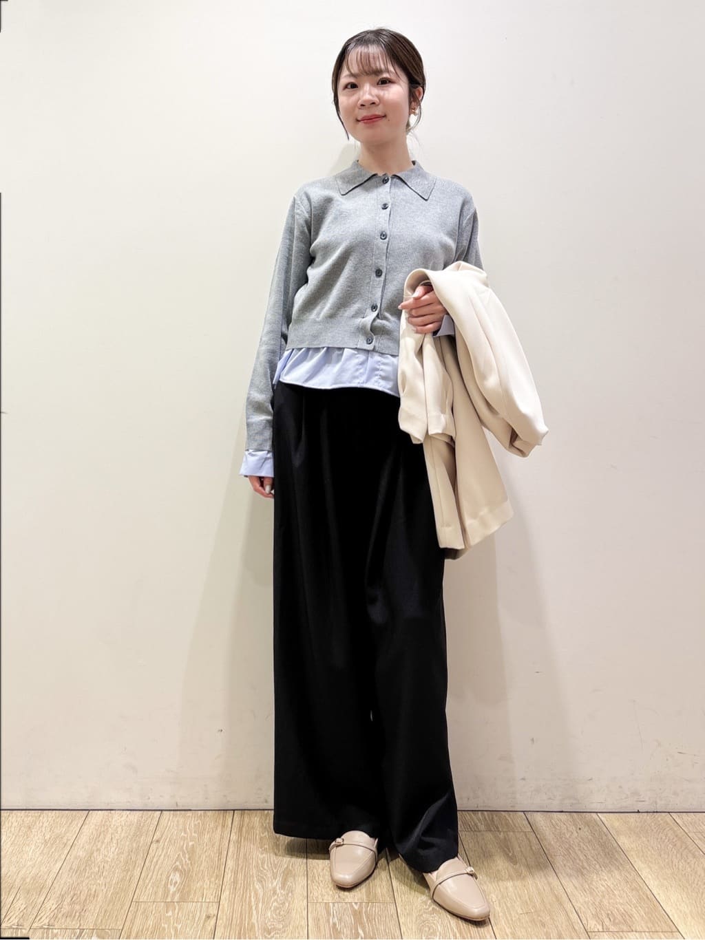 ayaさんの「index｜フォルムスリーブミドルコート【洗濯機OK】」を使ったコーディネート
