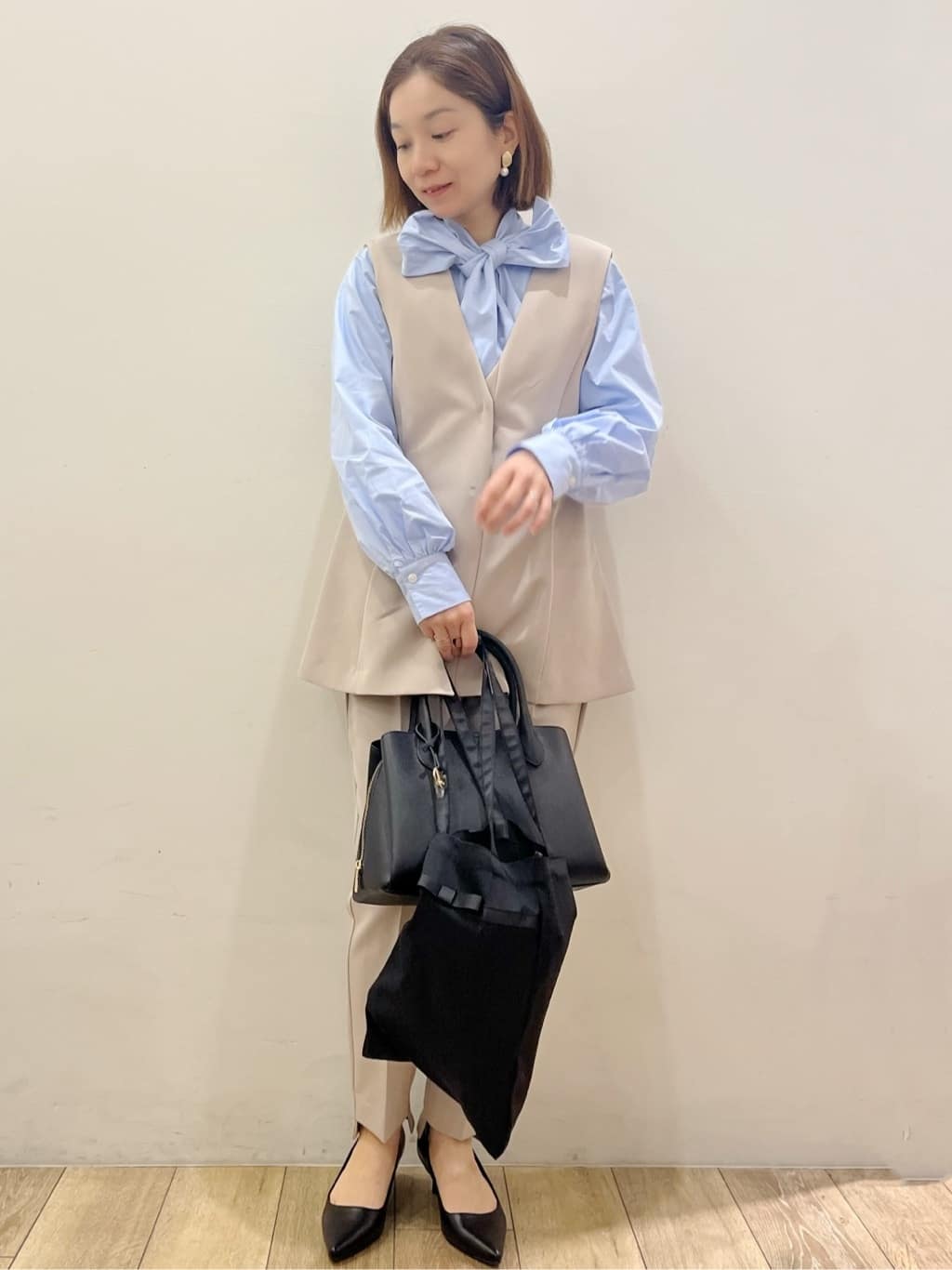 kcさんの「OPAQUE.CLIP｜ステップヘムテーパードパンツ／セットアップ対応可【洗濯機OK】」を使ったコーディネート