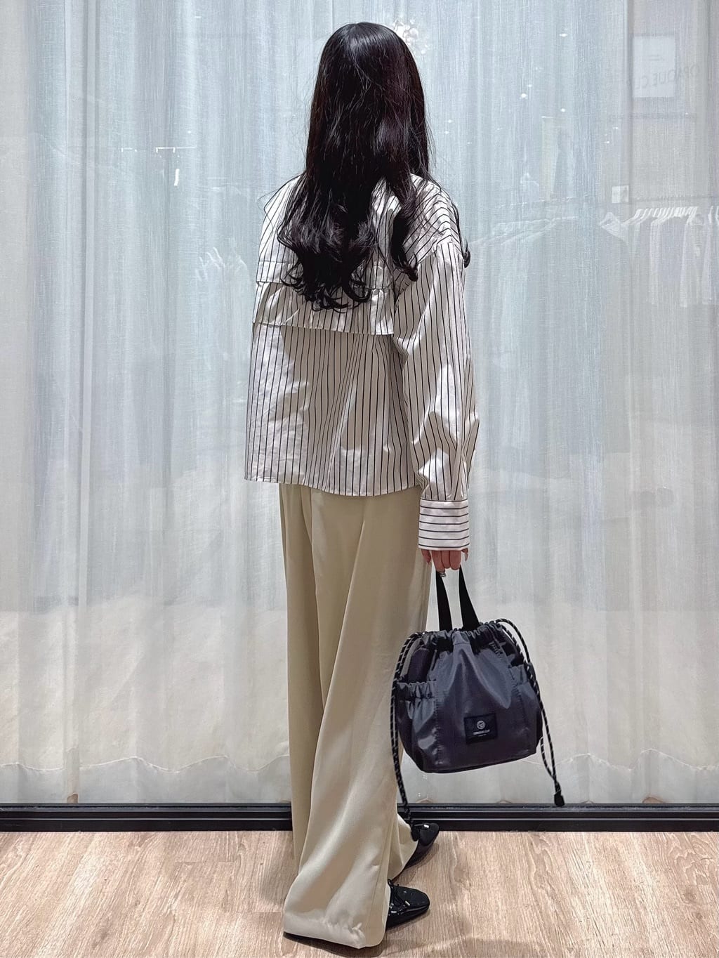 ぞうげさんの「OPAQUE.CLIP｜タックフリルシャツ【洗濯機OK】」を使ったコーディネート