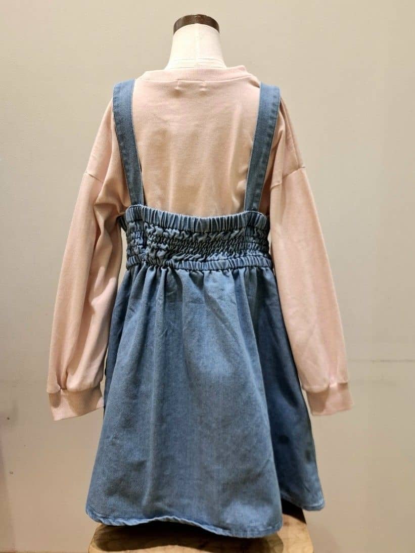 haruさんの「SHOO･LA･RUE｜【100-150cm】デニムロゴデザインロンT」を使ったコーディネート