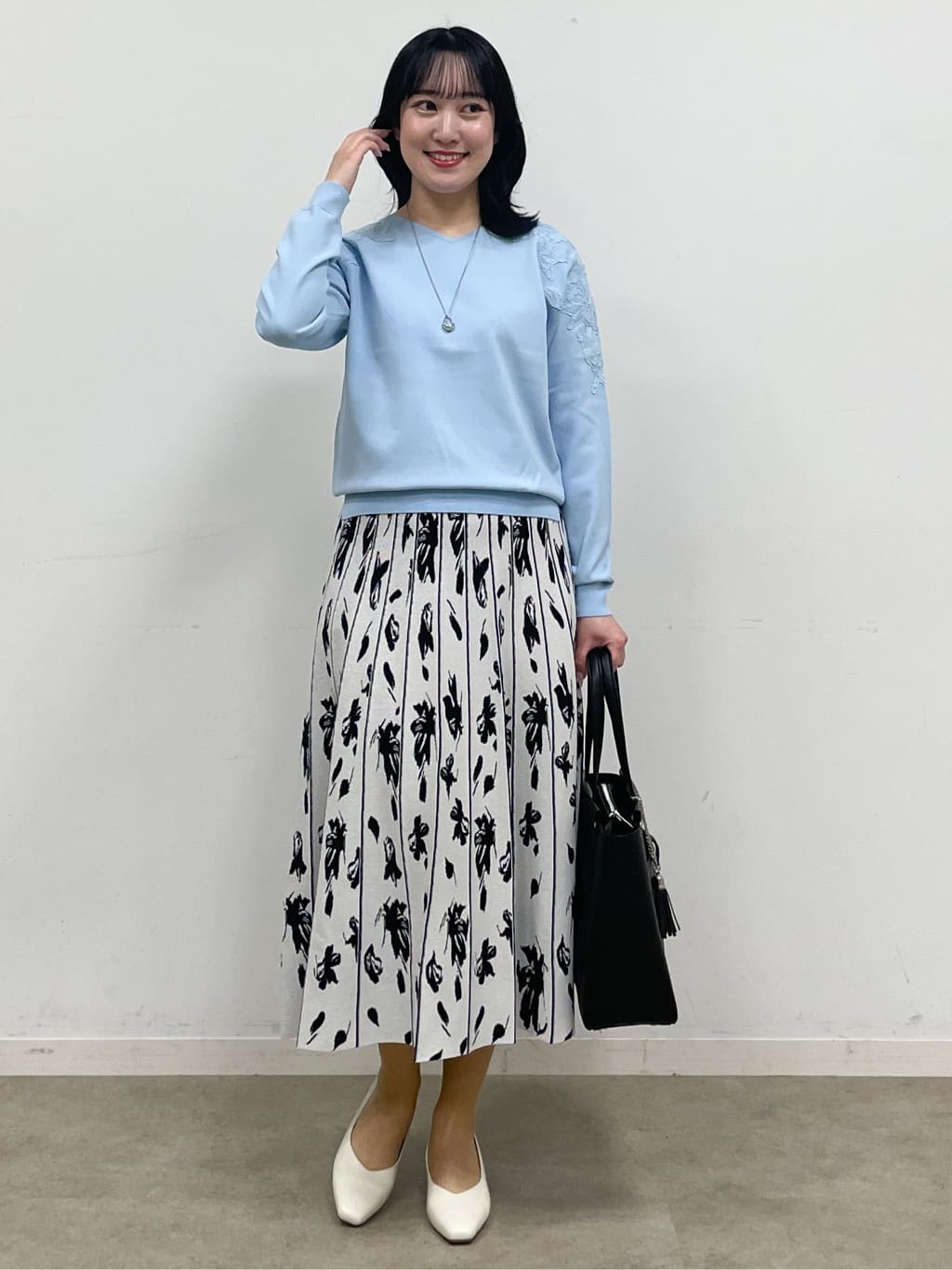 yukariさんの「Reflect｜レースデザインスリーブニットプルオーバー」を使ったコーディネート