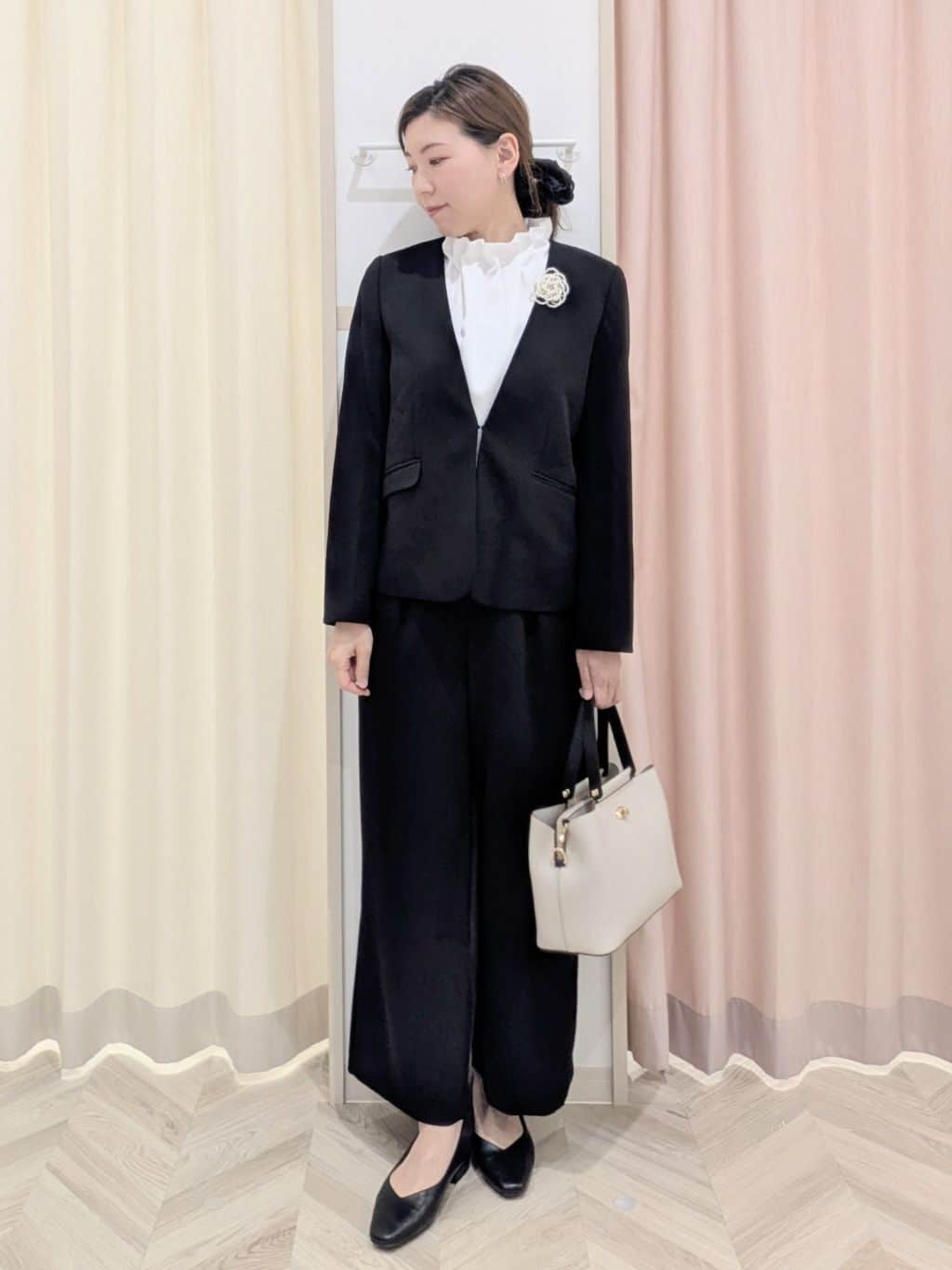 miyuさんの「SHOO･LA･RUE｜【S-LL/撥水】通勤やお出かけにも活躍 ミドルトレンチコート」を使ったコーディネート