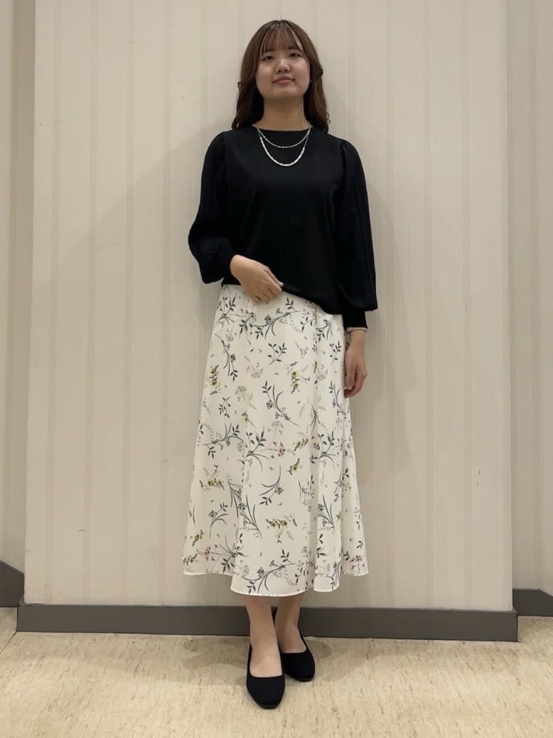 ちひさんの「INDIVI｜【洗える／華やか】袖プリーツニット」を使ったコーディネート