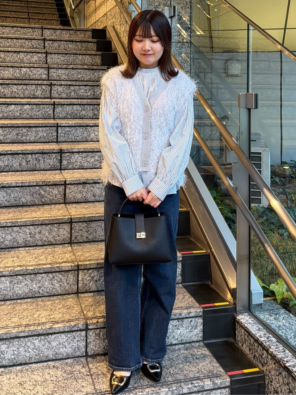 HANNAさんの「OPAQUE.CLIP｜《通勤対応》袖タックボリュームブラウス【洗濯機OK】」を使ったコーディネート