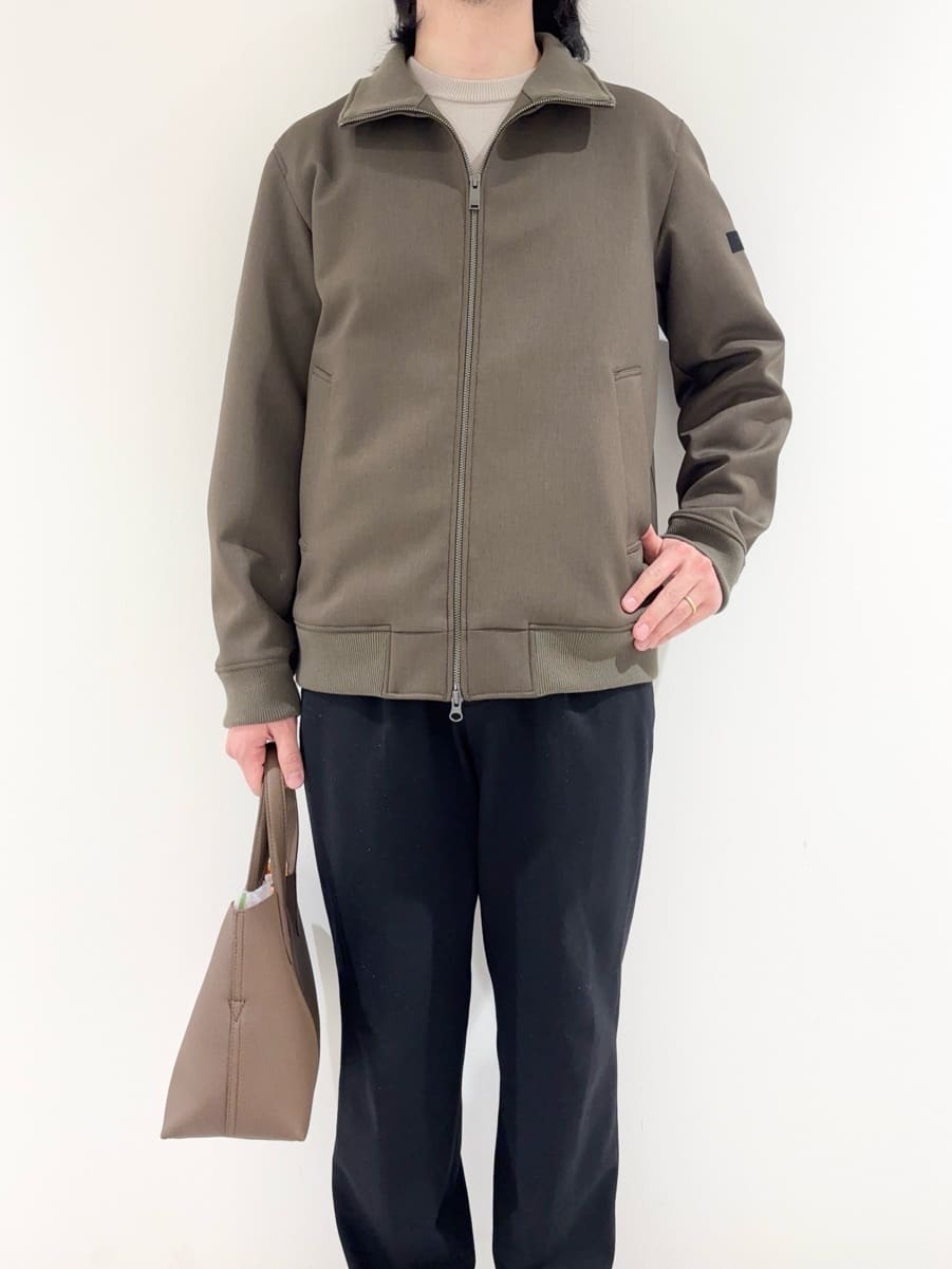 及川さんの「TAKEO KIKUCHI｜【JUST ONE LAYER】ダウンファブリック ジップアップ リブ ブルゾン」を使ったコーディネート