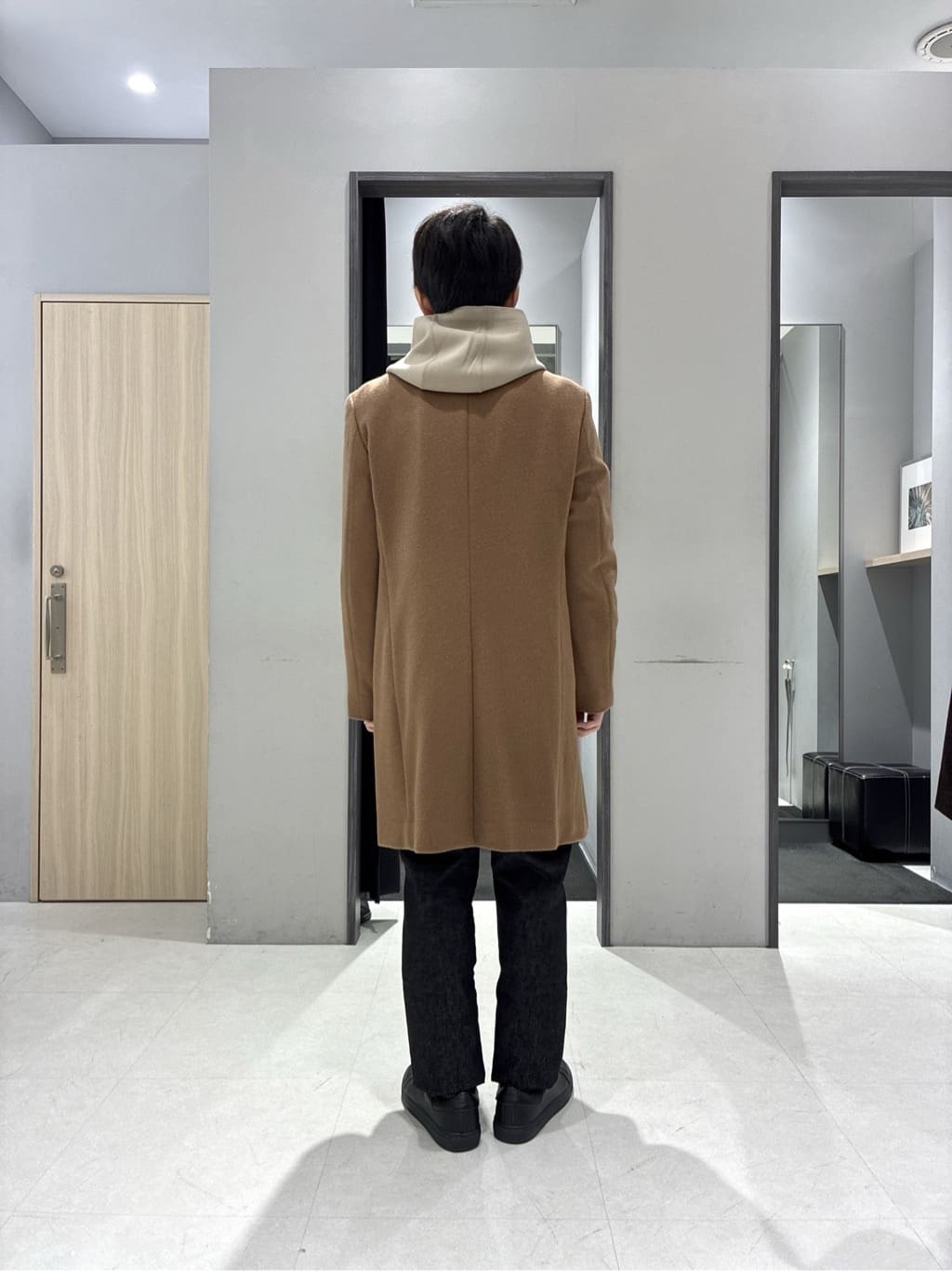 わいずみさんの「TAKEO KIKUCHI｜カシミヤブレンド ビーバー調ステンカラーコート」を使ったコーディネート