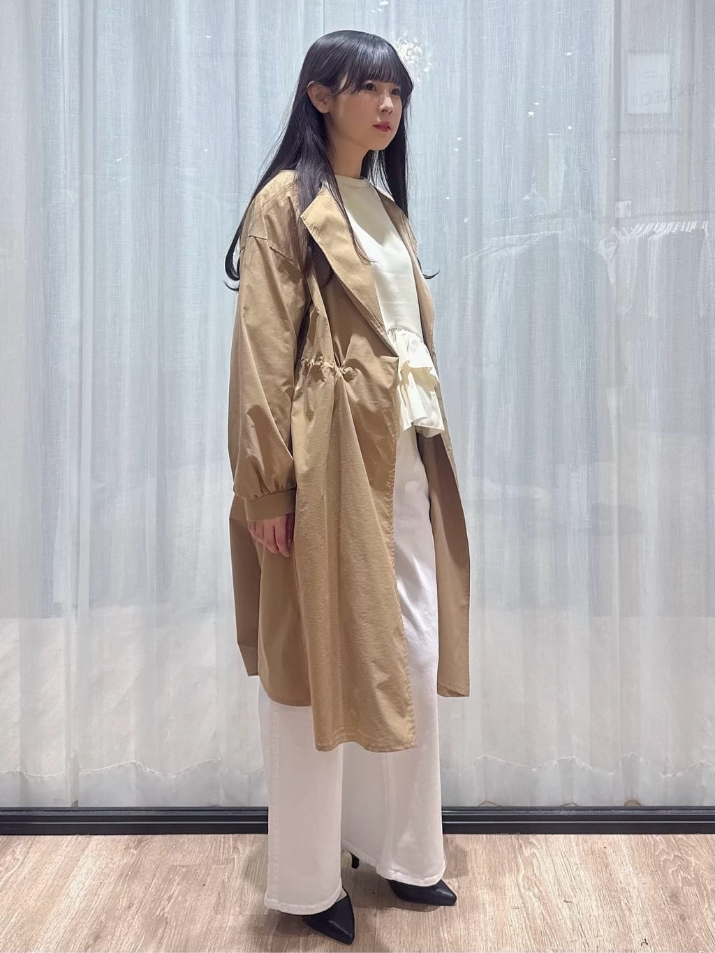 ぞうげさんの「OPAQUE.CLIP｜ヴィンテージクロスノーカラーロングコート【洗濯機OK／ストレッチ／イージーアイロン】」を使ったコーディネート
