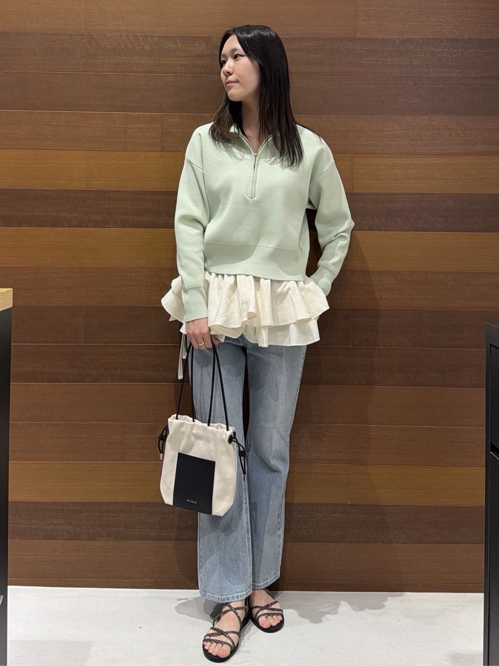 さやさんの「OPAQUE.CLIP｜ハーフZIP刺繍ロゴニット【洗濯機OK】」を使ったコーディネート