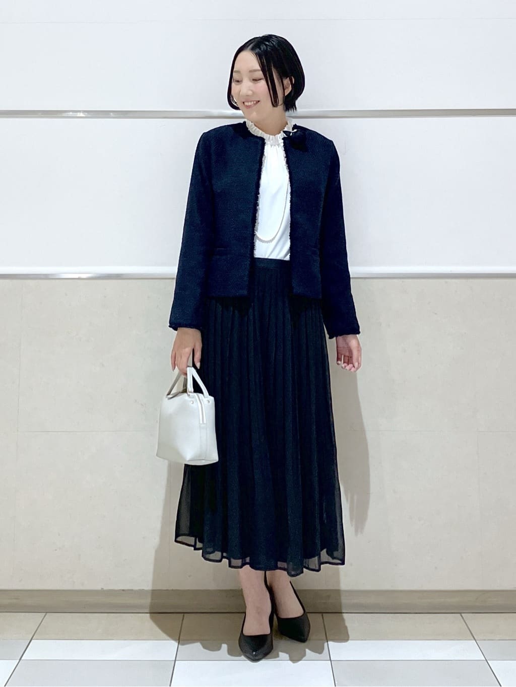 eriko さんの「Dessin｜【洗える】フリルネックジョーゼットブラウス」を使ったコーディネート