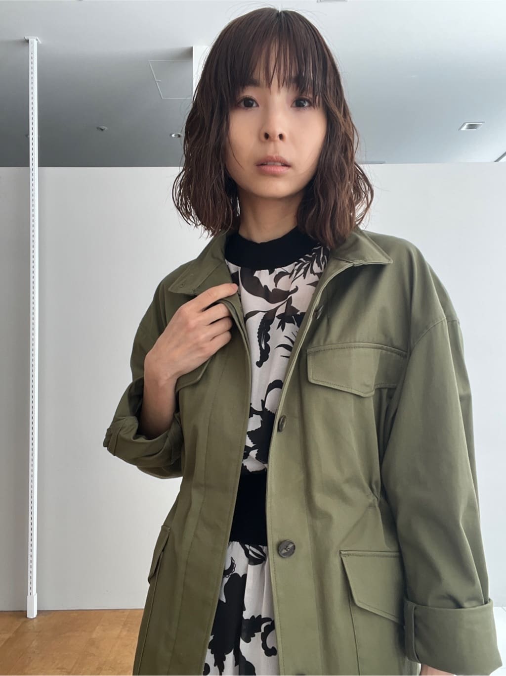 misaさんの「DRESSTERIOR｜【ウォッシャブル】コンパクトコットンミリタリーブルゾン」を使ったコーディネート