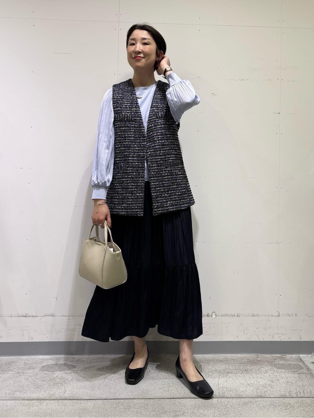 yuriさんの「INDIVI｜【洗える／華やか】袖プリーツニット」を使ったコーディネート