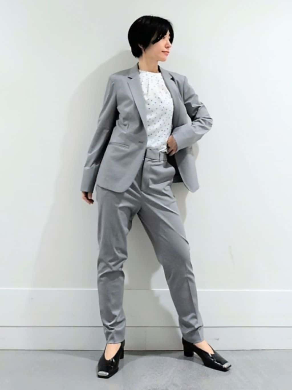 ミズタさんの「UNTITLED｜【UV/接触冷感/スーツ】ジャージテーラードジャケット」を使ったコーディネート