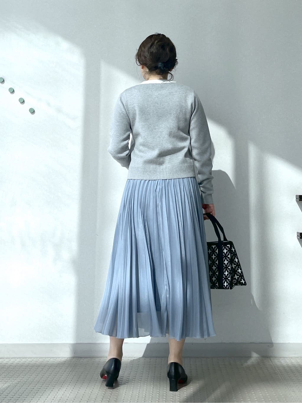 Soeさんの「DRESSTERIOR｜◆ウォッシャブル コットンカシミヤ コンビカーデ」を使ったコーディネート