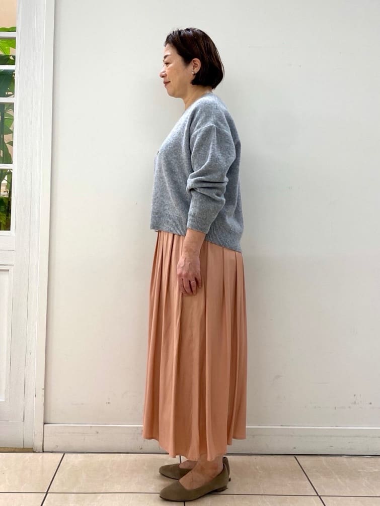ksmさんの「Reflect｜【選べる5色／ゆったりシルエット】Vネックスパンコールニット」を使ったコーディネート