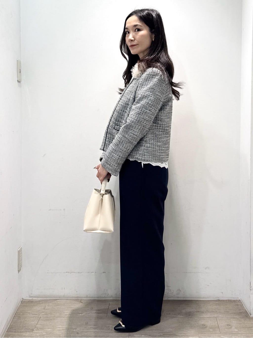 yuicciさんの「OPAQUE.CLIP｜《通勤対応》レースブラウス【洗濯機OK】」を使ったコーディネート
