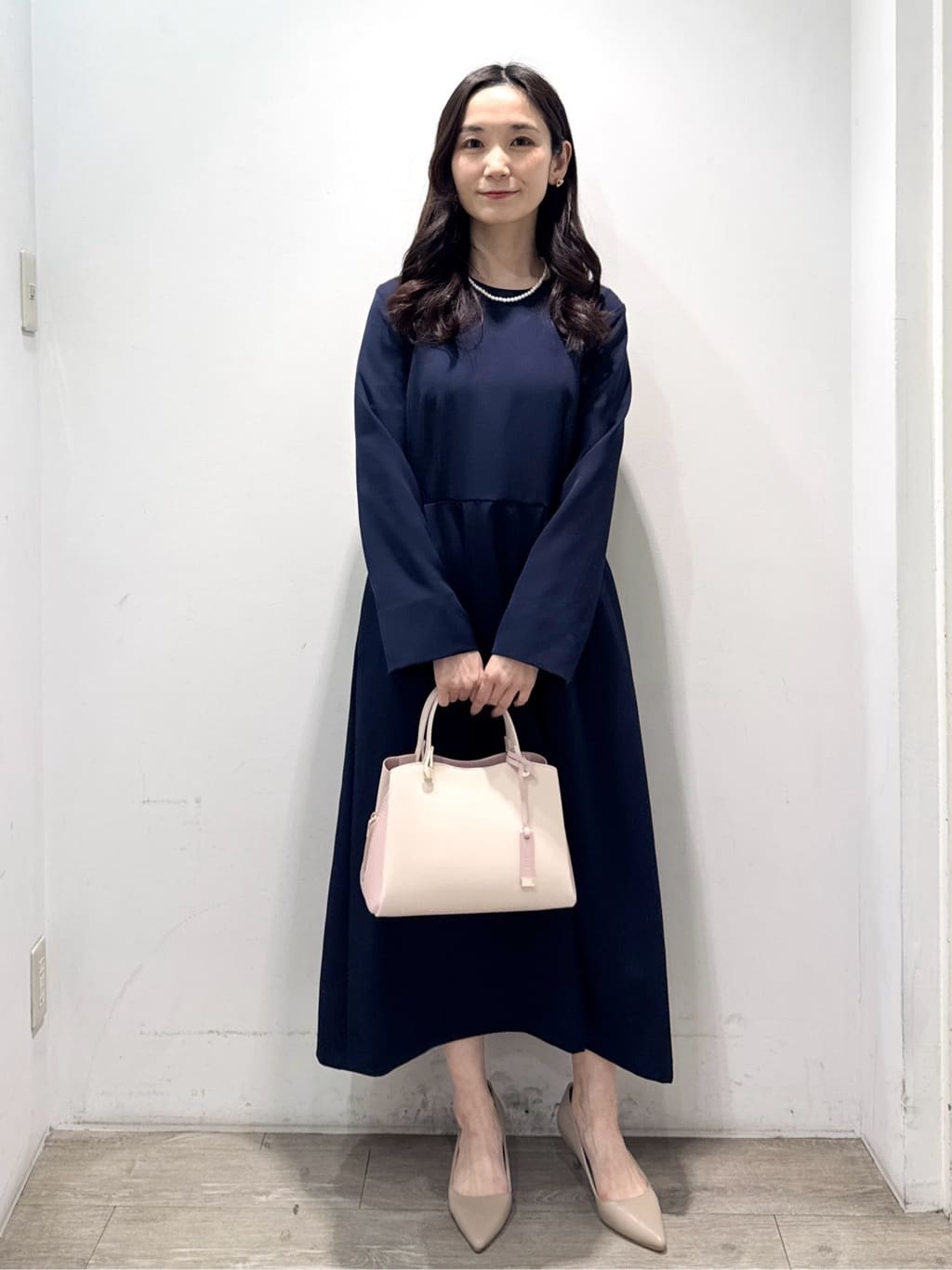 yuicciさんの「OPAQUE.CLIP｜《通勤対応》フィットアンドフレアワンピースダブルクロス【洗濯機OK】」を使ったコーディネート