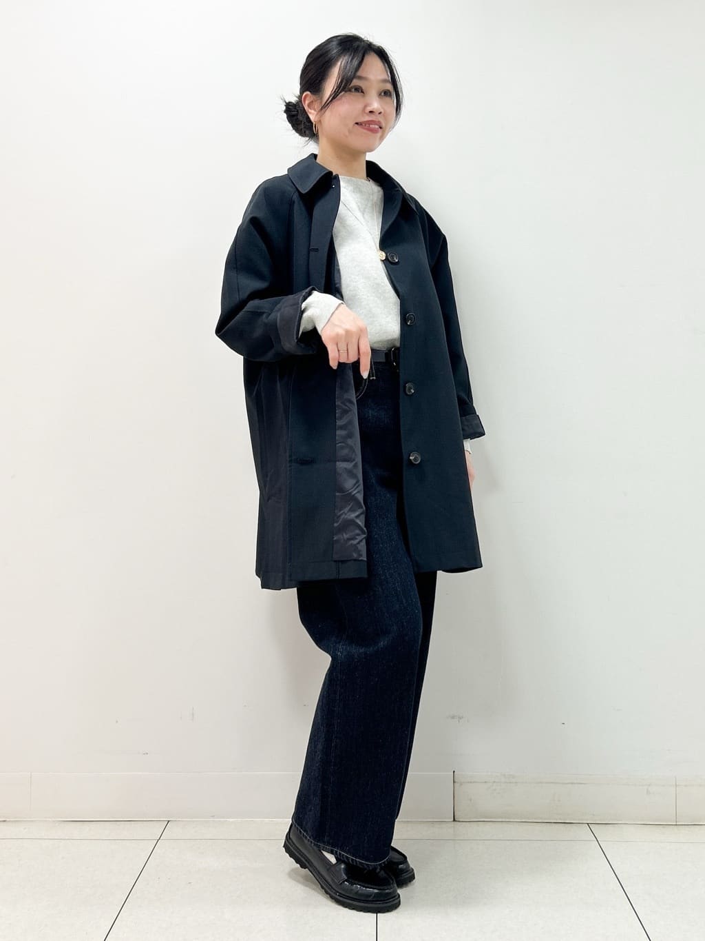 Kaiさんの「Dessin｜【花粉ガード/撥水加工/洗える】ステンカラースプリングコート」を使ったコーディネート