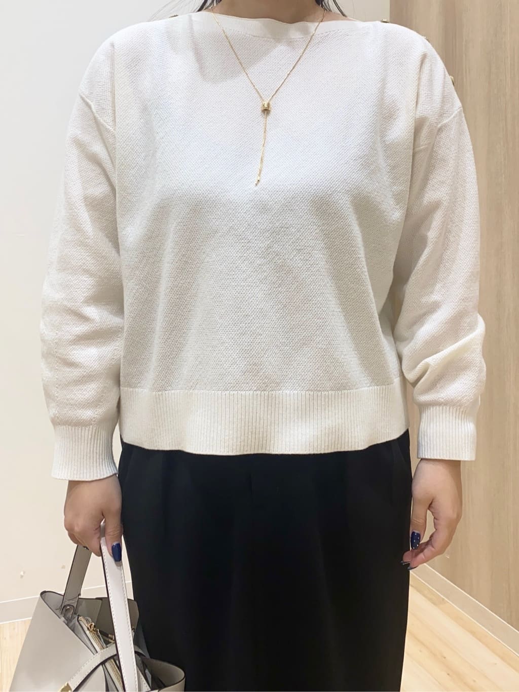 HANAさんの「grove｜【おうちで洗える】顔周りすっきり、ボートネックニット」を使ったコーディネート