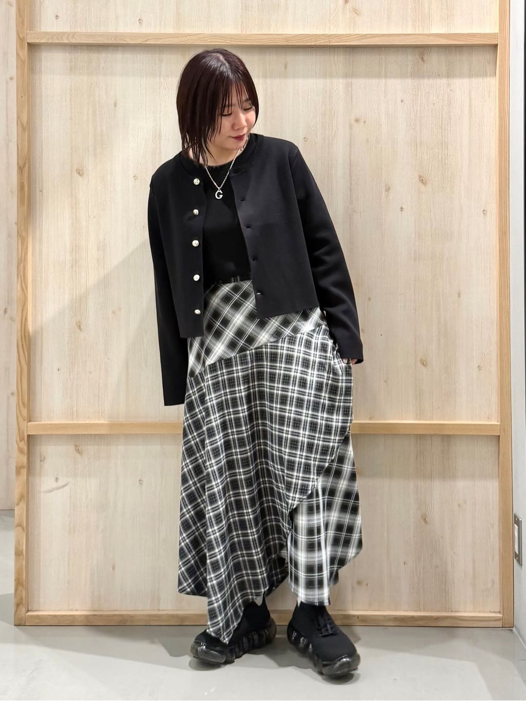 nanaさんの「THE SHOP TK｜ハーフミラノカーデ」を使ったコーディネート