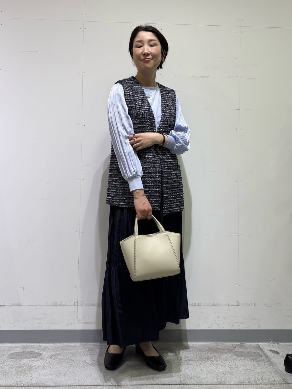 yuriさんの「INDIVI｜【洗える／華やか】袖プリーツニット」を使ったコーディネート