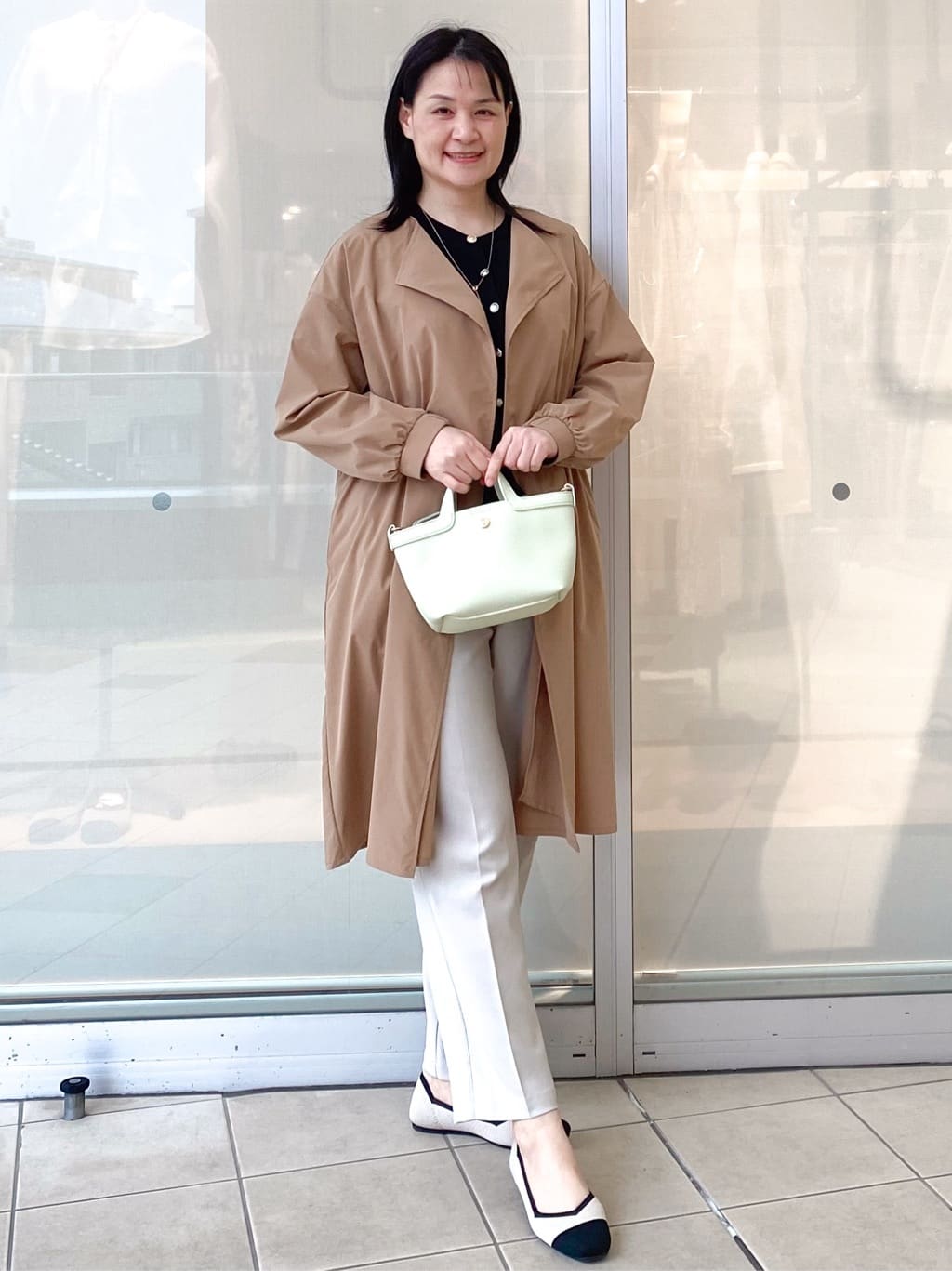 Jeanさんの「OPAQUE.CLIP｜ヴィンテージクロスノーカラーロングコート【洗濯機OK／ストレッチ／イージーアイロン】」を使ったコーディネート