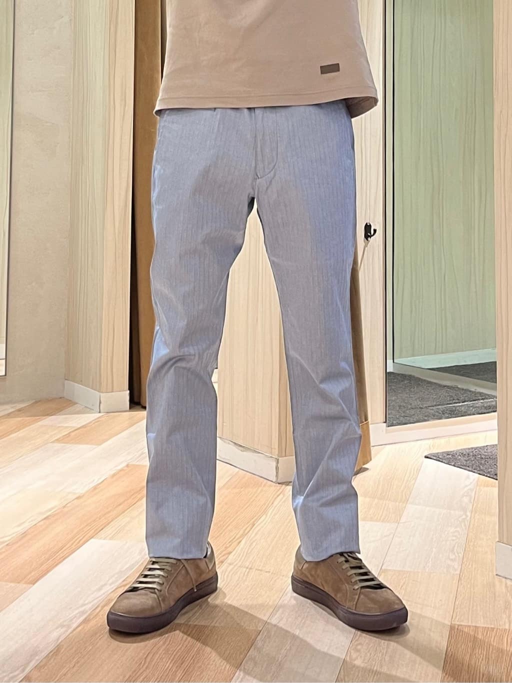 URAさんの「TAKEO KIKUCHI｜【全7サイズ&times;8色展開！】トップマルチヘリンボン パンツ」を使ったコーディネート