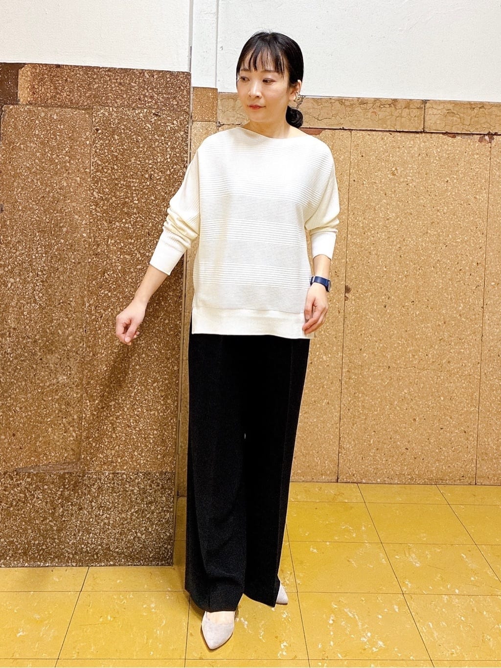 hattoriさんの「INDIVI｜【洗える／キレイ色】体型カバー無縫製ニット」を使ったコーディネート