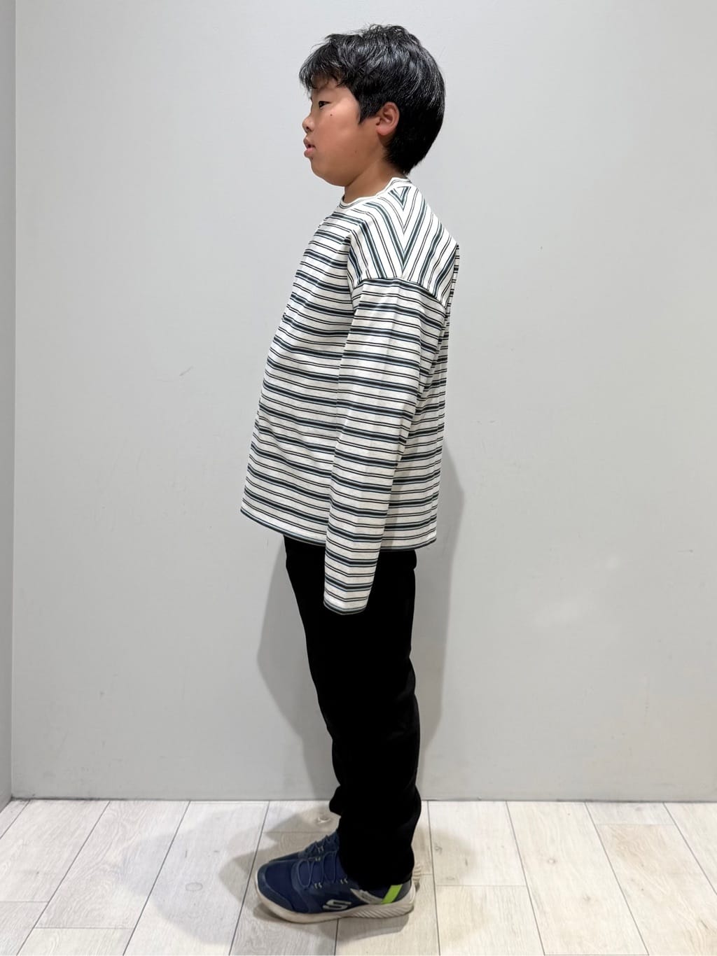 kuboさんの「THE SHOP TK｜【110-160】マルチボーダーロンT」を使ったコーディネート