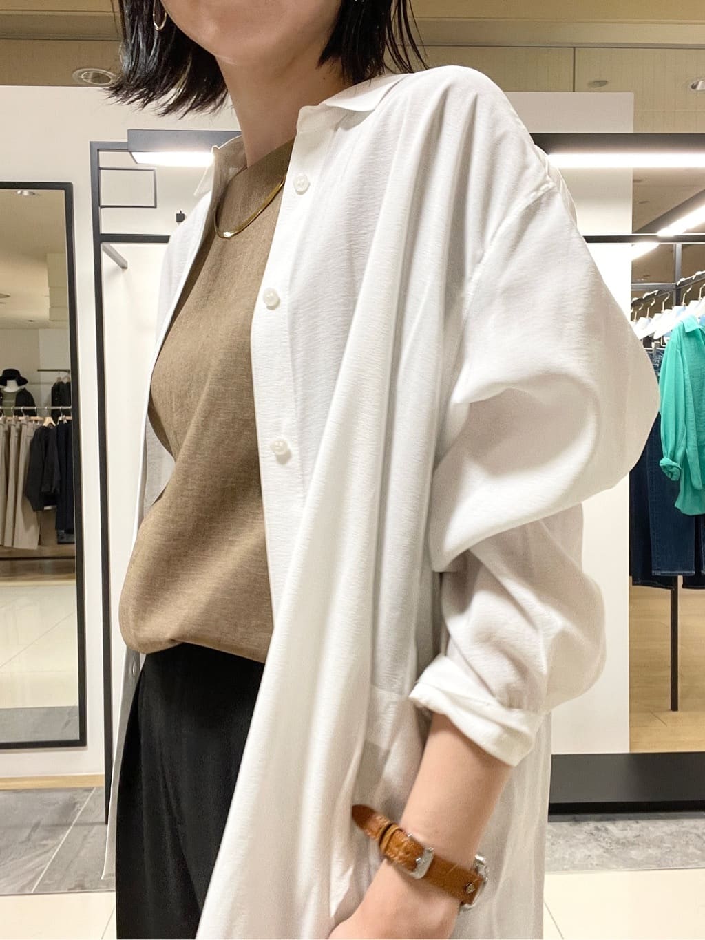 shihoさんの「INDIVI｜【セットアップ可/はっ水/通勤】リラククール 半袖ブラウス」を使ったコーディネート