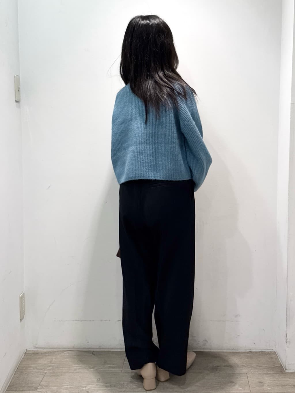 yuicciさんの「OPAQUE.CLIP｜MIXミドルゲージショートあぜニット【洗濯機OK】」を使ったコーディネート