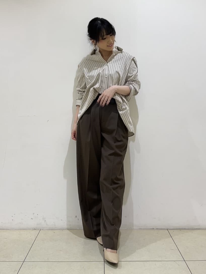 watanabeさんの「UNTITLED｜【洗える/ウエスト後ろゴム】ウール混　タックワイドパンツ」を使ったコーディネート