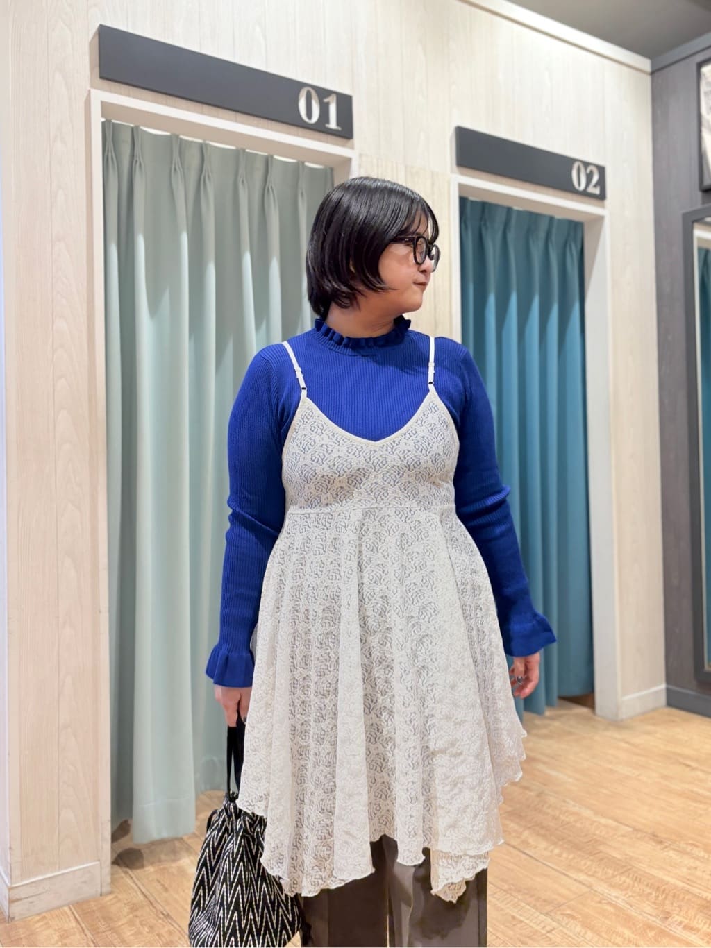 砂糖さんの「SHOO･LA･RUE｜【前後2WAYネック】レイヤードスタイルにおすすめ レースキャミチュニック」を使ったコーディネート