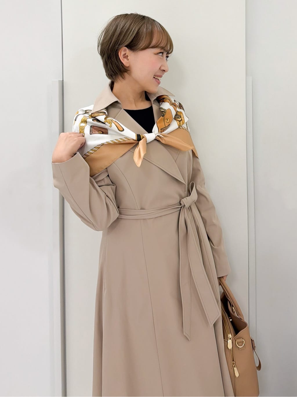 chiiさんの「COUP DE CHANCE｜【きれいめ羽織り】Aラインドレスコート」を使ったコーディネート