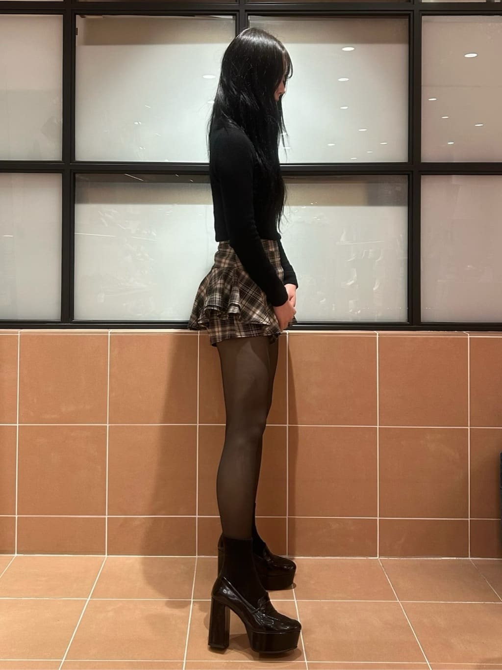 Arisaさんの「ESPERANZA｜【ラク盛り/ローファー】リピーター続出／脚長美脚 厚底ローファー」を使ったコーディネート