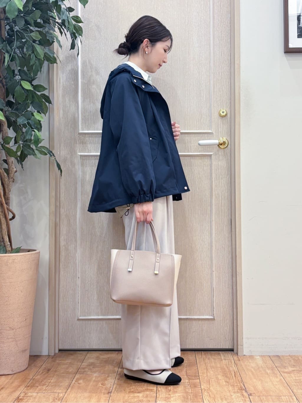 なみさんの「SHOO･LA･RUE｜【軽量/2WAY】コーデのアクセントになる　配色トートバッグ」を使ったコーディネート