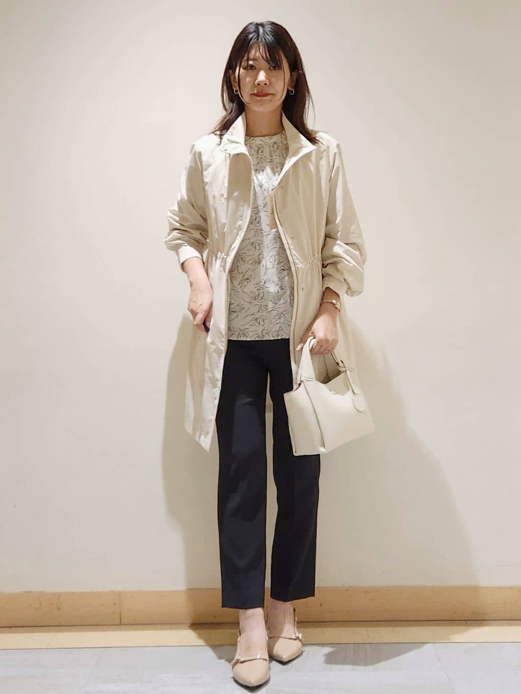 yukaさんの「COUP DE CHANCE｜◆【手洗い可／日本製】花柄ブラウス」を使ったコーディネート