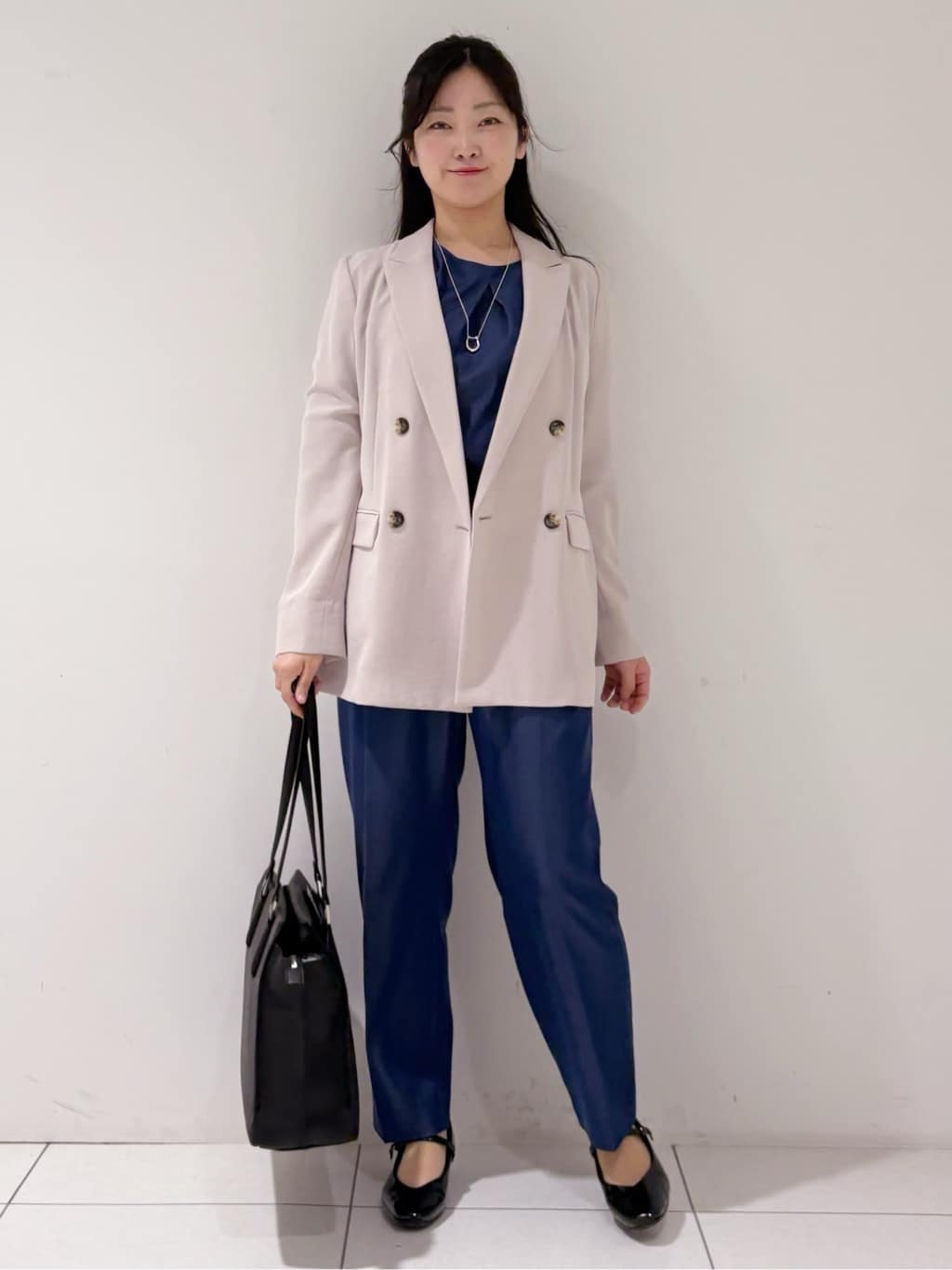 momokoさんの「INDIVI｜【洗える／多機能／SETUP可】着る日傘ダブルジャケット」を使ったコーディネート