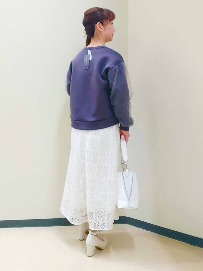 花さんの「Reflect｜チュールレイヤードスリーブプルオーバー」を使ったコーディネート