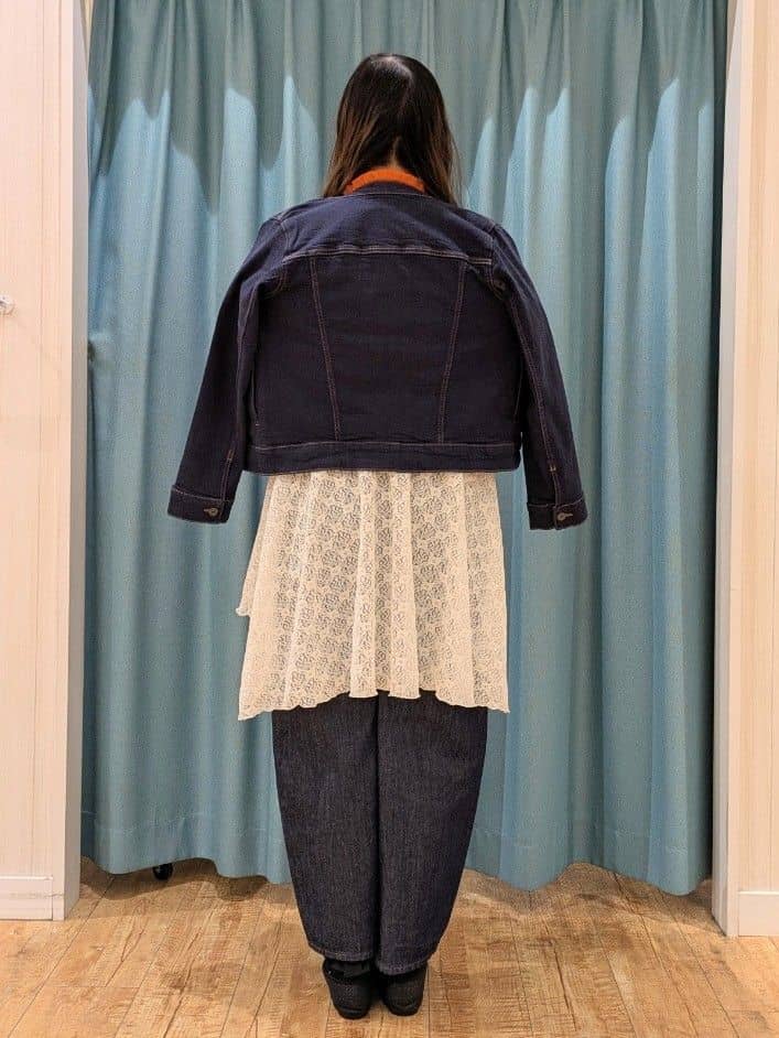 うりさんの「SHOO･LA･RUE｜【SHOO・LA・RUE DENIM/S-LL/高レビュー】大人のための ノーカラーデニムジャケット」を使ったコーディネート