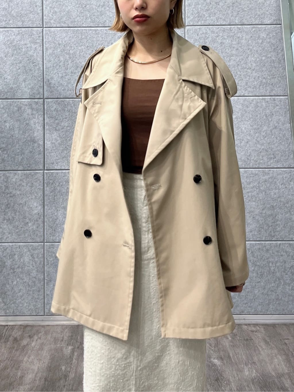 Harukaさんの「INDIVI｜【撥水】ボンディングショートトレンチ」を使ったコーディネート