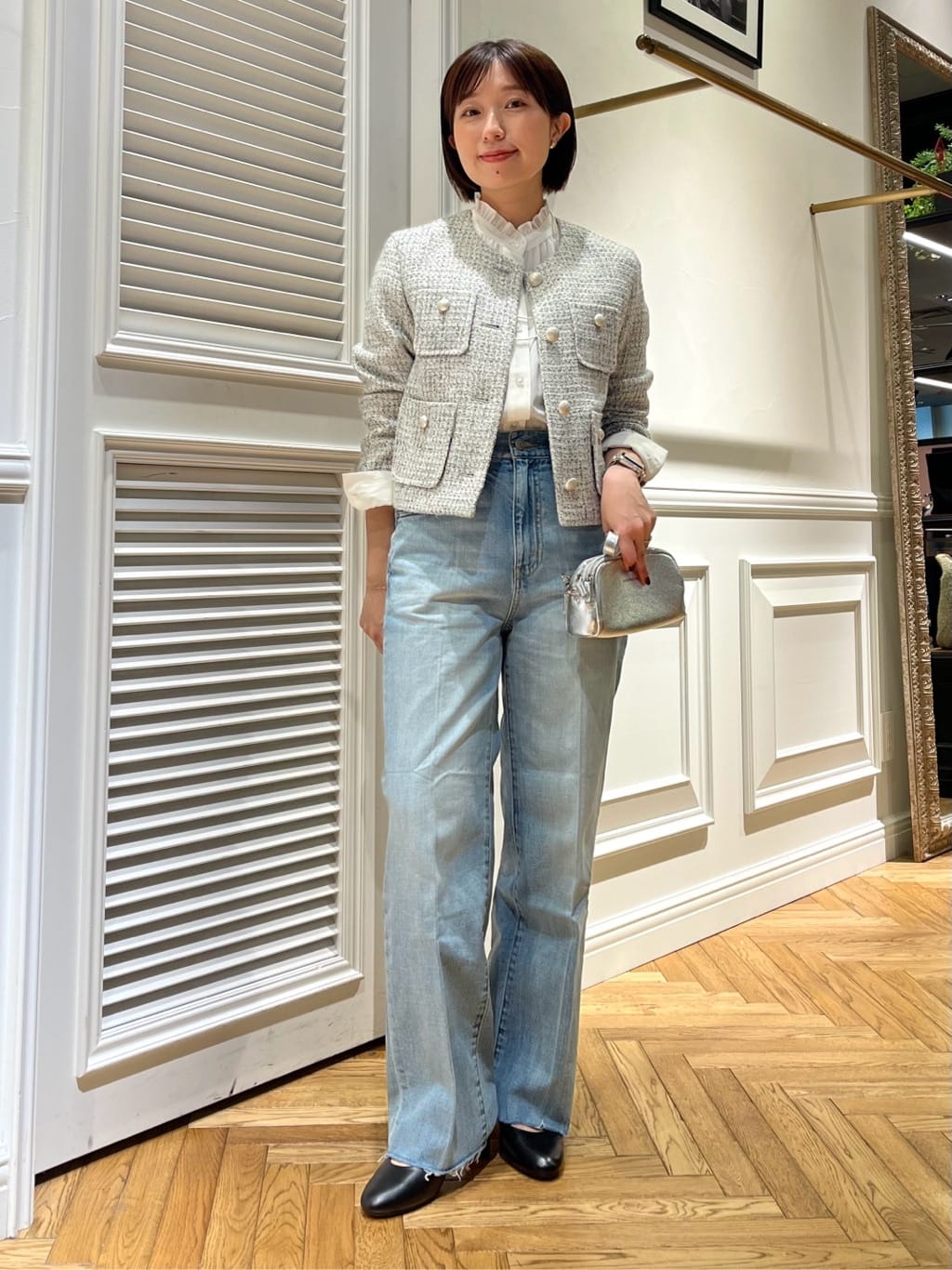 つじ まこさんの「DRESSTERIOR｜【ウォッシャブル/通勤】スタンドフリル ブラウス」を使ったコーディネート