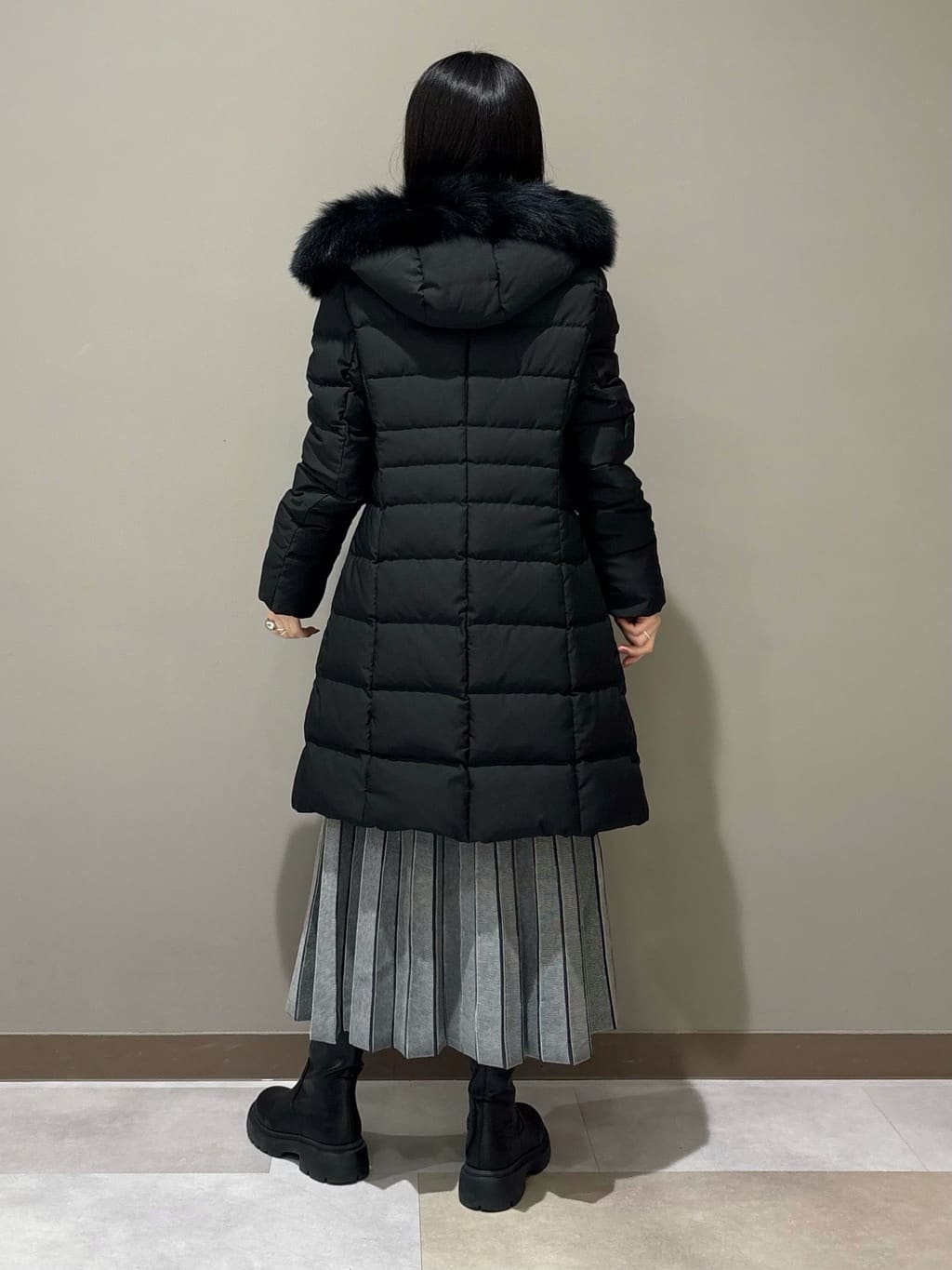 KEIKOさんの「INDIVI｜【名品／撥水／抗菌防臭】ロング丈リサイクルダウンコート」を使ったコーディネート