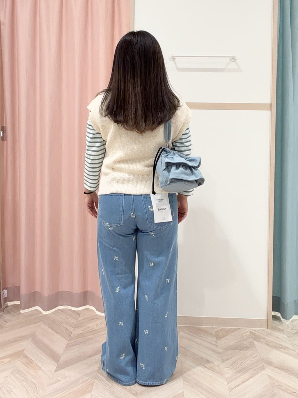 まちゃんなちゃんさんの「SHOO･LA･RUE｜【S-LL/洗濯機可】着こなしいろいろ 首元すっきりボートネック ボーダーロンT」を使ったコーディネート