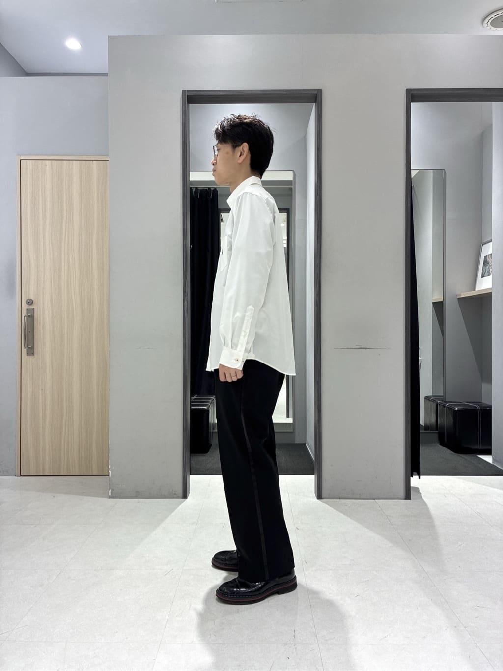 わいずみさんの「TAKEO KIKUCHI｜【ON／OFF兼用】CARREMANファブリック ノーカラージャケット」を使ったコーディネート