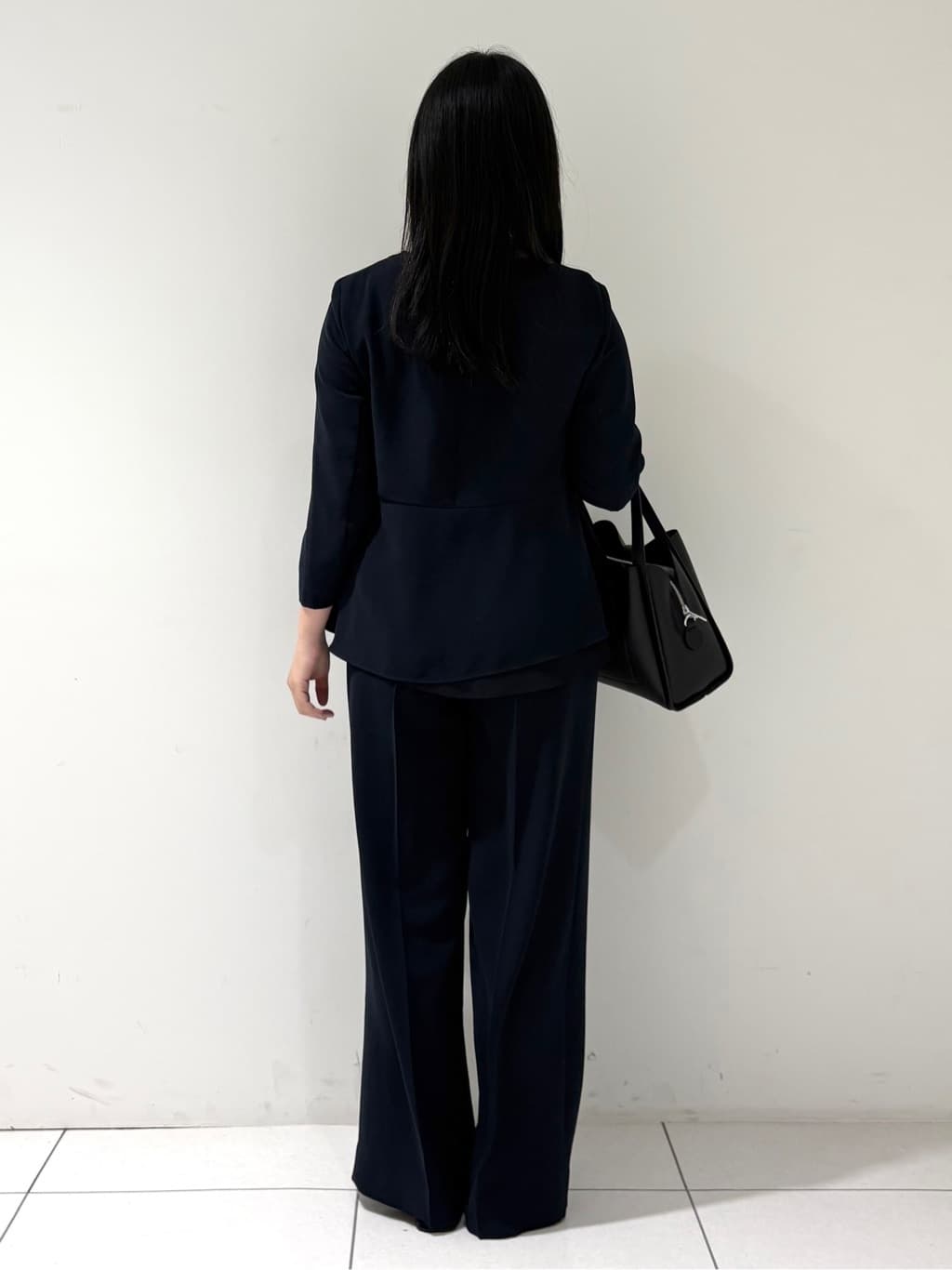 momokoさんの「INDIVI｜【洗える／UVケア／SETUP可】着る日傘ペプラムブラウス」を使ったコーディネート