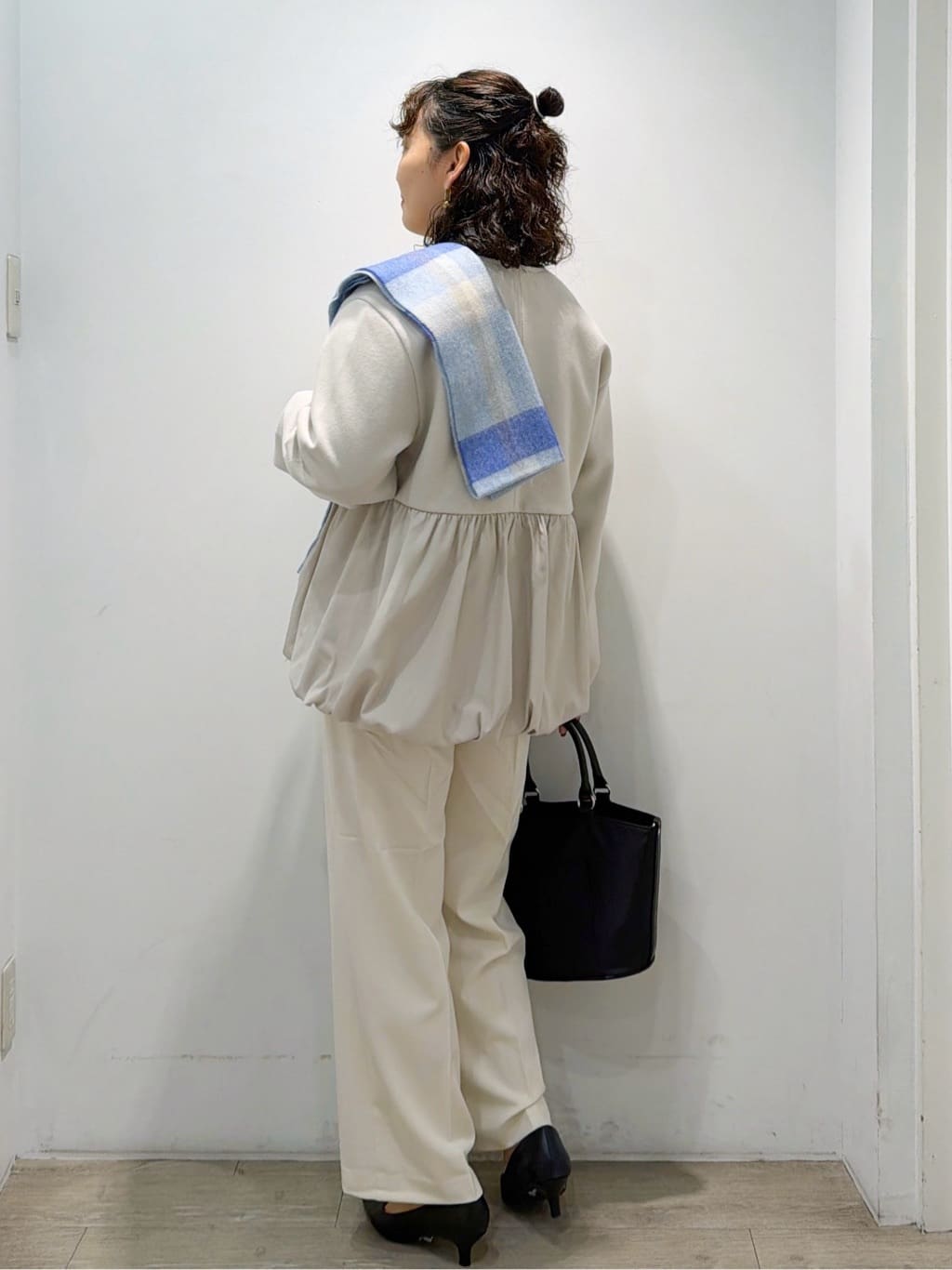 sumicaさんの「OPAQUE.CLIP｜ウールライクペプラムドッキングアウター【洗濯機洗い可】」を使ったコーディネート
