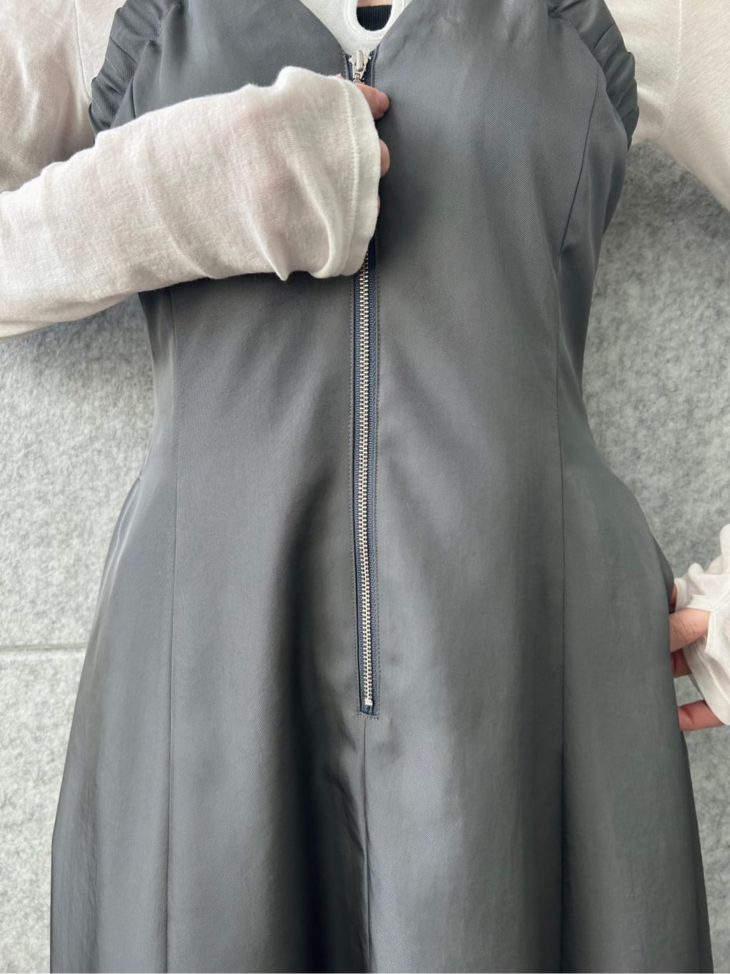honoka Aさんの「CODE A｜sensual strap cami dress」を使ったコーディネート