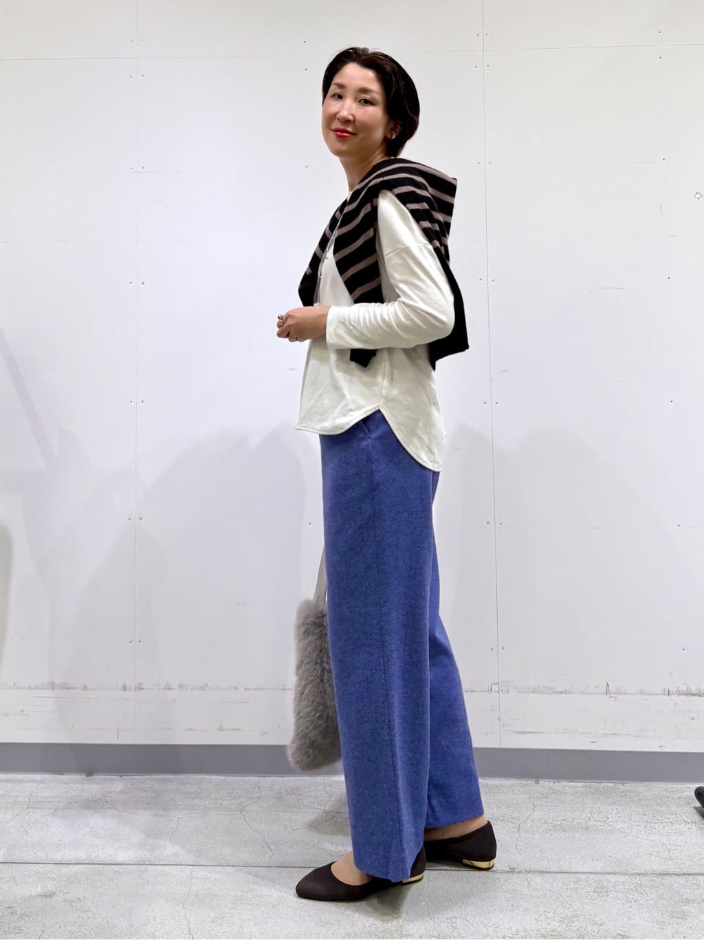 yuriさんの「INDIVI｜【UVケア】プリントフォトロングTシャツ」を使ったコーディネート