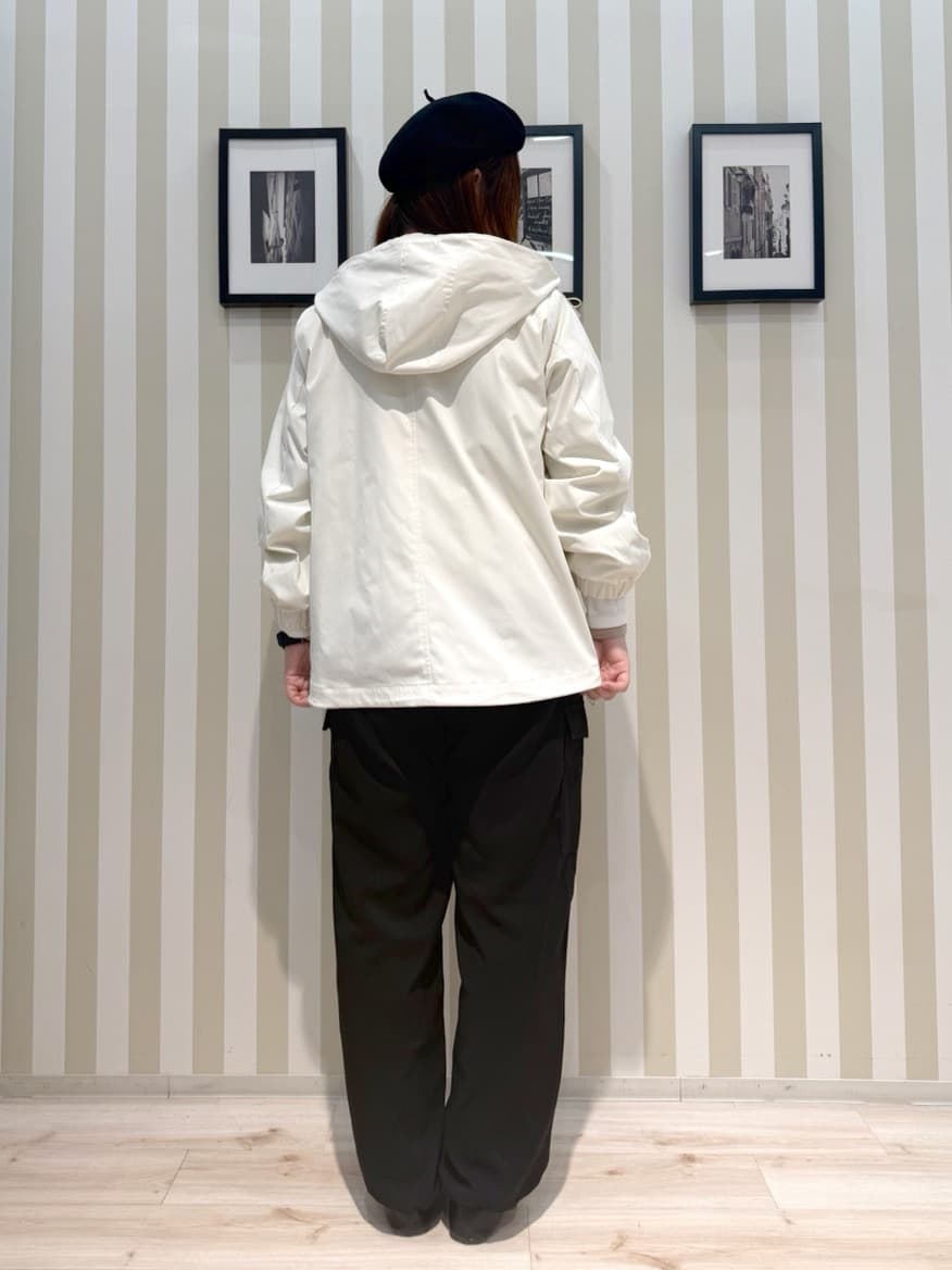 MIYUKIさんの「SHOO･LA･RUE｜【防花粉/高レビュー】きれいもかっこいいも叶える 欲張りマウンテンパーカ」を使ったコーディネート